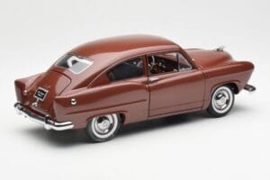 Kaiser Henry J Caribbean Coral Metallic Sun Star 1:18 5101 Kov – obrázek 3 z 8