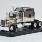 Kenworth W900 Hnědý IXO 1:43