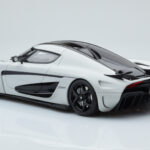 Koenigsegg Regera Šedý Asia Exclusive GT Spirit 1:18 - image 4 of 5