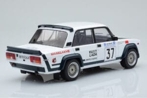 Lada 2105 VFTS #37 H. Ohu Rally Acropolis 1983 IXO 1:18 18RMC145 Kov – obrázek 2 z 6