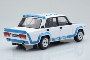 Lada 2105 VFTS Bílý IXO 1:18 18CMC144 Kov – obrázek 2 z 6