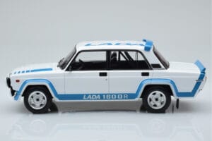 Lada 2105 VFTS Bílý IXO 1:18 18CMC144 Kov – obrázek 3 z 6