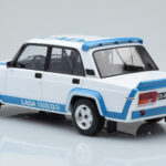 Lada 2105 VFTS Bílý IXO 1:18 - image 5 of 6