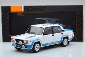 Lada 2105 VFTS Bílý IXO 1:18 18CMC144 Kov – obrázek 6 z 6