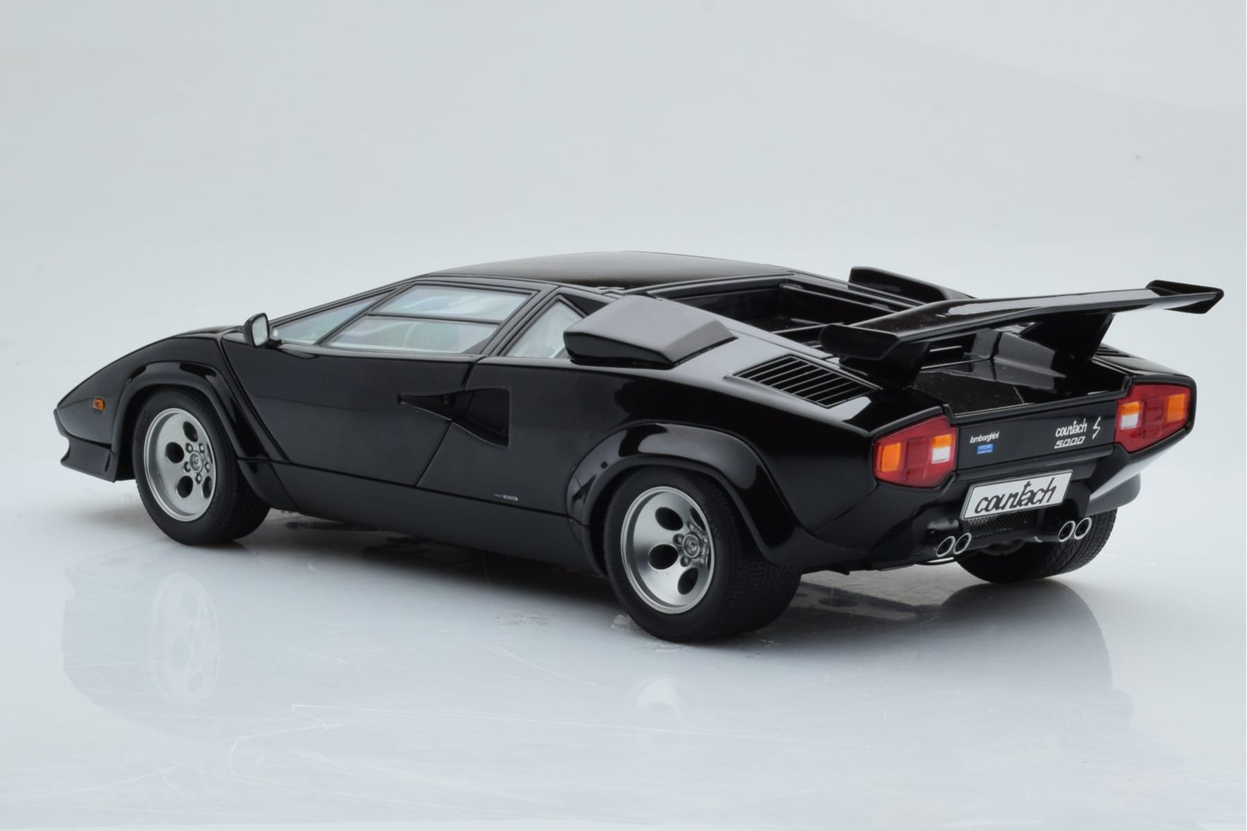 Lamborghini Countach LP5000S Černý AUTOart 1:18 74533 Kov – obrázek 7 z 10