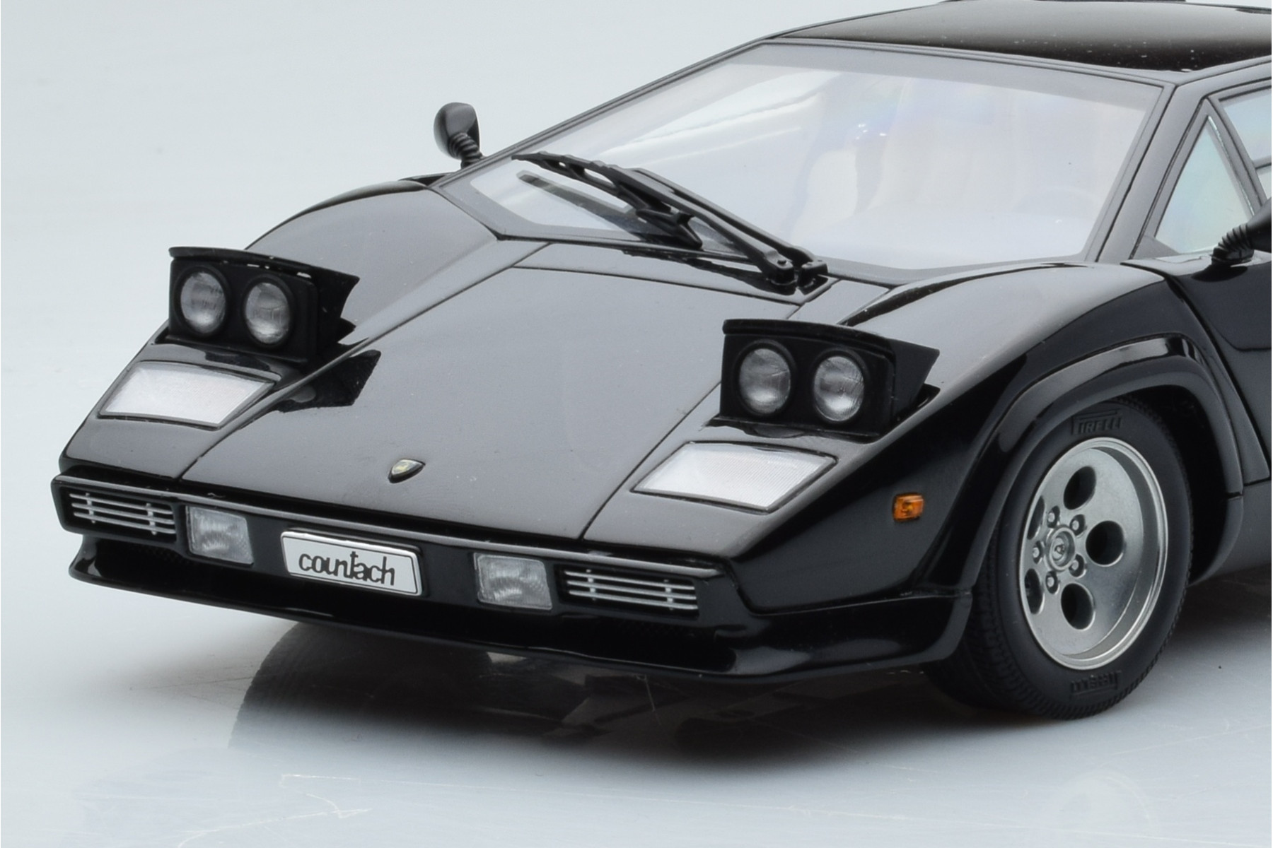Lamborghini Countach LP5000S Černý AUTOart 1:18 74533 Kov – obrázek 8 z 10