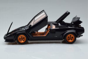 Lamborghini Countach LP500S Walter Wolf Tmavě Modrý Kyosho 1:18 08320D Kov – obrázek 4 z 11