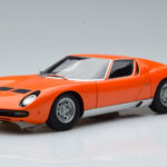 Lamborghini Miura SV Oranžový AUTOart 1:18