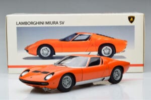 Lamborghini Miura SV Oranžový AUTOart 1:18 74542 Kov – obrázek 8 z 8