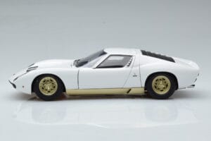 Lamborghini Miura SV Bílý AUTOart 1:18 74544 Kov – obrázek 5 z 8