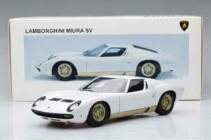 Lamborghini Miura SV Bílý AUTOart 1:18 74544 Kov – obrázek 8 z 8