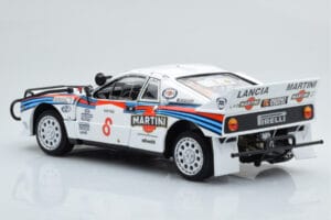 Lancia 037 Martini #8 A. Bettega / M. Perissinot Safari Rally 1985 Kyosho 1:18 08306J Kov – obrázek 7 z 8