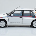 Lancia Delta HF Integrale 6 Bílý Kyosho 1:18 - image 5 of 8