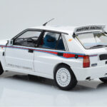 Lancia Delta HF Integrale 6 Bílý Kyosho 1:18 - image 7 of 8