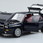 Lancia Delta HF Integrale Club Italia Modrý Kyosho 1:18 - image 2 of 8