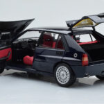 Lancia Delta HF Integrale Club Italia Modrý Kyosho 1:18 - image 3 of 8