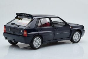 Lancia Delta HF Integrale Club Italia Modrý Kyosho 1:18 08343SC Kov – obrázek 4 z 8