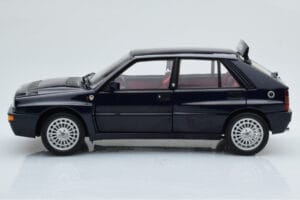 Lancia Delta HF Integrale Club Italia Modrý Kyosho 1:18 08343SC Kov – obrázek 5 z 8
