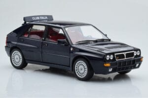 Lancia Delta HF Integrale Club Italia Modrý Kyosho 1:18 08343SC Kov – obrázek 6 z 8