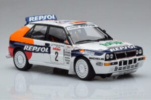 Lancia Delta HF Integrale Evoluzione #2 C. Sainz / L. Moya Tour de Corse 1993 Kyosho 1:18 08348J Kov – obrázek 5 z 9