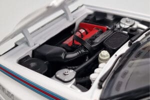 Lancia Delta HF Integrale Evoluzione Test Car Kyosho 1:18 08348G Kov – obrázek 8 z 9