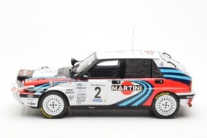 Lancia Delta Integrale 16V #2 M. Biasion / T. Siviero Rally Safari 1990 IXO 1:18 18RMC139A Kov – obrázek 3 z 6