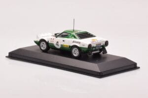 Lancia Stratos Alitalia #4 B. Waldegaard / H. Thorzelius Winner Rally Sweden 1975 Minichamps 1:43 430751204 Kov – obrázek 3 z 4