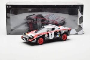 Lancia Stratos HF #1 Lancia Pirelli W. Rohrl / C. Geistdorfer Winners Dynabit Saarland Rallye 1978 Minichamps 1:18 155781701  – obrázek 6 z 6