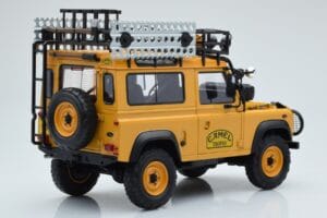 Land Rover Defender 90 Camel Trophy Borneo 1985 Almost Real 1:18 810213 Kov – obrázek 3 z 8