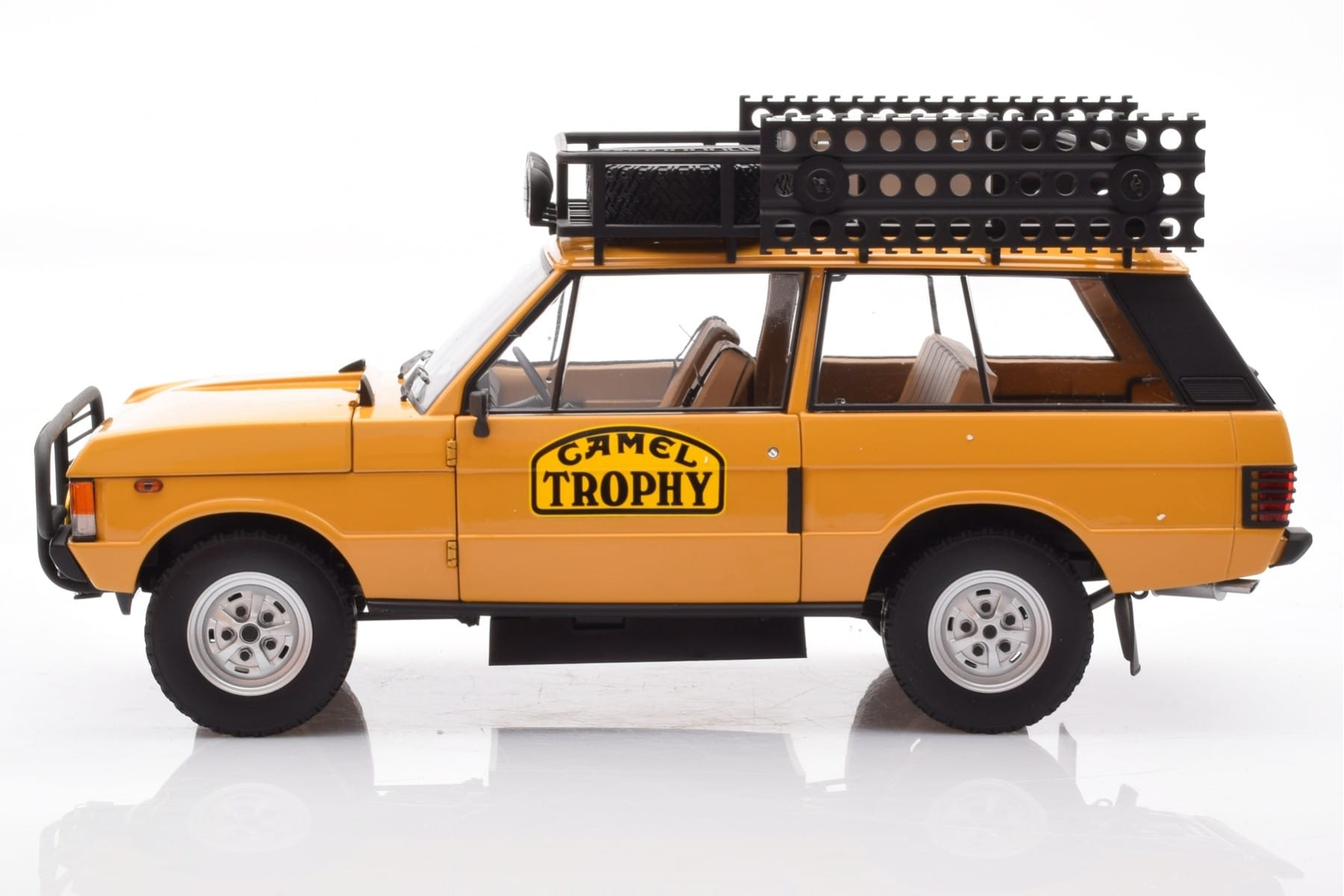 Land Rover Range Rover Camel Trophy Papua New Guinea 1982 Almost Real 1:18 810106 Kov – obrázek 4 z 8