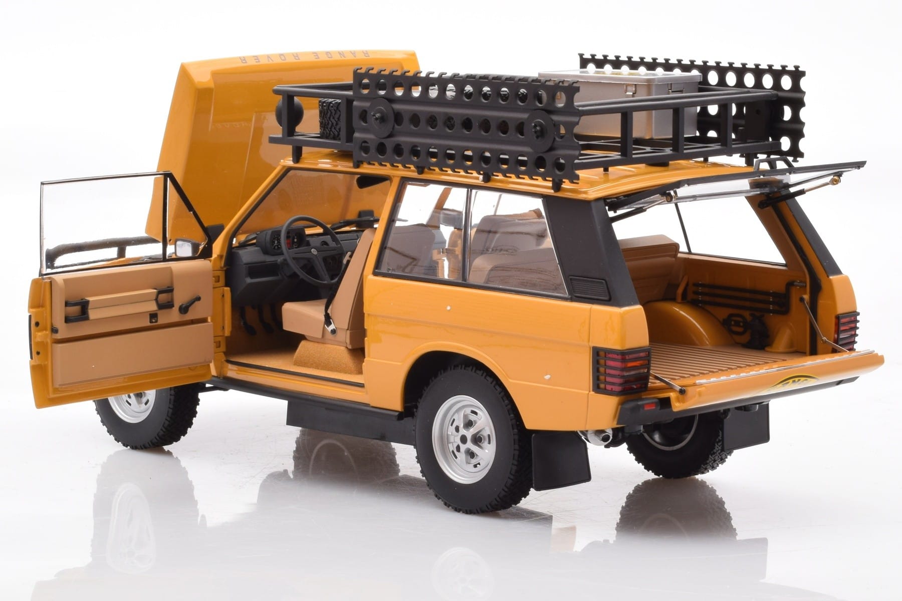 Land Rover Range Rover Camel Trophy Papua New Guinea 1982 Almost Real 1:18 810106 Kov – obrázek 5 z 8