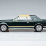 Lincoln Continental Mark V Tmavě Zelený MCG 1:18 MCG18404 Kov - image 3 of 6