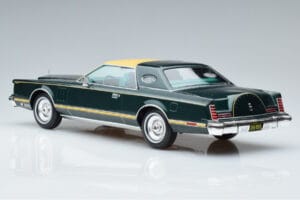 Lincoln Continental Mark V Tmavě Zelený MCG 1:18 MCG18404 Kov – obrázek 5 z 6