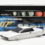 Lotus Esprit Type 79 James Bond The Spy Who Loved Me Submarine Bílý AUTOart 1:18 - image 2 of 8