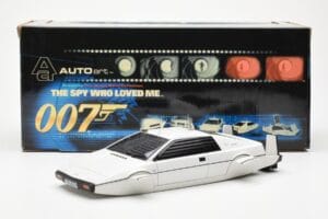 Lotus Esprit Type 79 James Bond The Spy Who Loved Me Submarine Bílý AUTOart 1:18 75306 Kov – obrázek 2 z 8