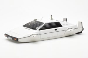 Lotus Esprit Type 79 James Bond The Spy Who Loved Me Submarine Bílý AUTOart 1:18
