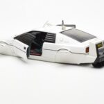 Lotus Esprit Type 79 James Bond The Spy Who Loved Me Submarine Bílý AUTOart 1:18 - image 7 of 8