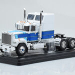 Mack Superliner Magnum Bílý Modrý IXO 1:43