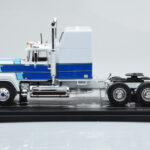 Mack Superliner Magnum Bílý Modrý IXO 1:43 - image 3 of 6