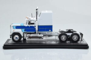 Mack Superliner Magnum Bílý Modrý IXO 1:43 TR165 Kov – obrázek 3 z 6