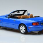 Mazda MX-5 NA Modrý Otto 1:18 OT934 Pryskyřice - image 5 of 6