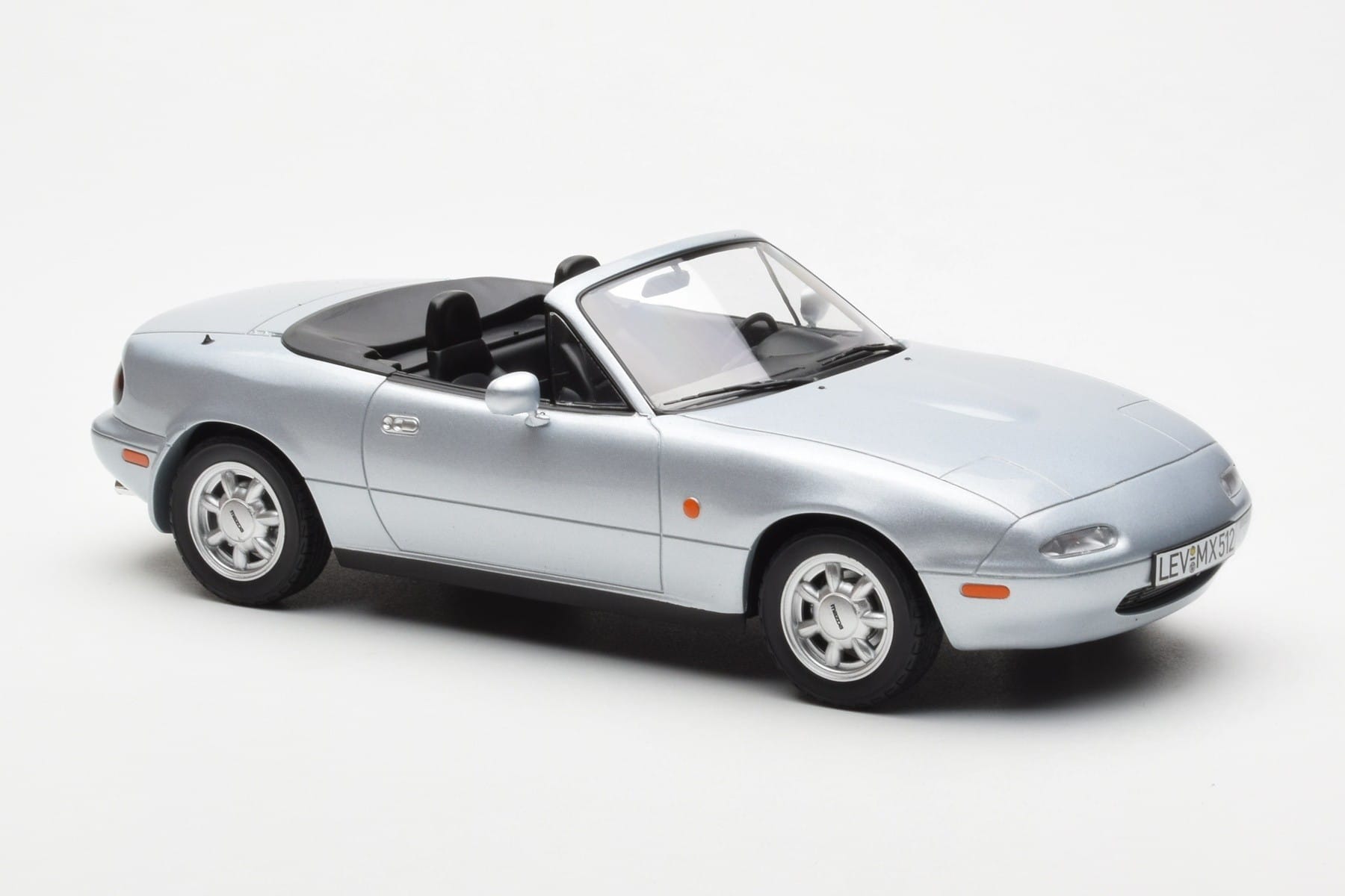 Mazda MX-5 NA Stříbrný Norev 1:18 188023 Kov – obrázek 5 z 7