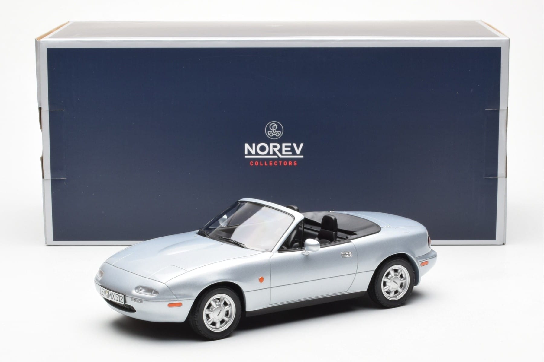 Mazda MX-5 NA Stříbrný Norev 1:18 188023 Kov – obrázek 7 z 7