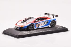 McLaren 12C GT3 #82 Russian Team A. Vasiliev / D. Vasiliauskas / M. Asmer / B. Spengler Spa 24 Hours 2014 Minichamps 1:43 437 – obrázek 2 z 4
