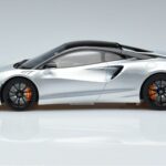 McLaren Artura Stříbrný GT Spirit 1:18 GT873 Pryskyřice - image 3 of 6