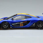 McLaren P1 GTR Modrá Se Žlutými Pruhy AUTOart 1:18 - image 4 of 7