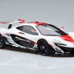 McLaren P1 GTR Lesklá Bílá S Červenými Pruhy AUTOart 1:18 - image 5 of 7