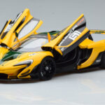 McLaren P1 GTR Žlutá Se Zelenými Pruhy AUTOart 1:18 - image 2 of 7