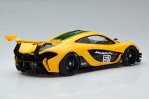 McLaren P1 GTR Žlutá Se Zelenými Pruhy AUTOart 1:18 81544 Kompozit – obrázek 3 z 7
