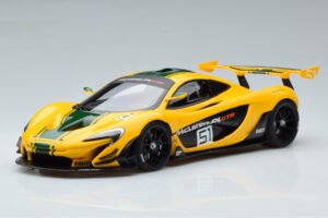 McLaren P1 GTR Žlutá Se Zelenými Pruhy AUTOart 1:18